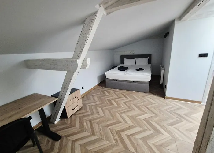 Apartment Mickiewicza 6 *